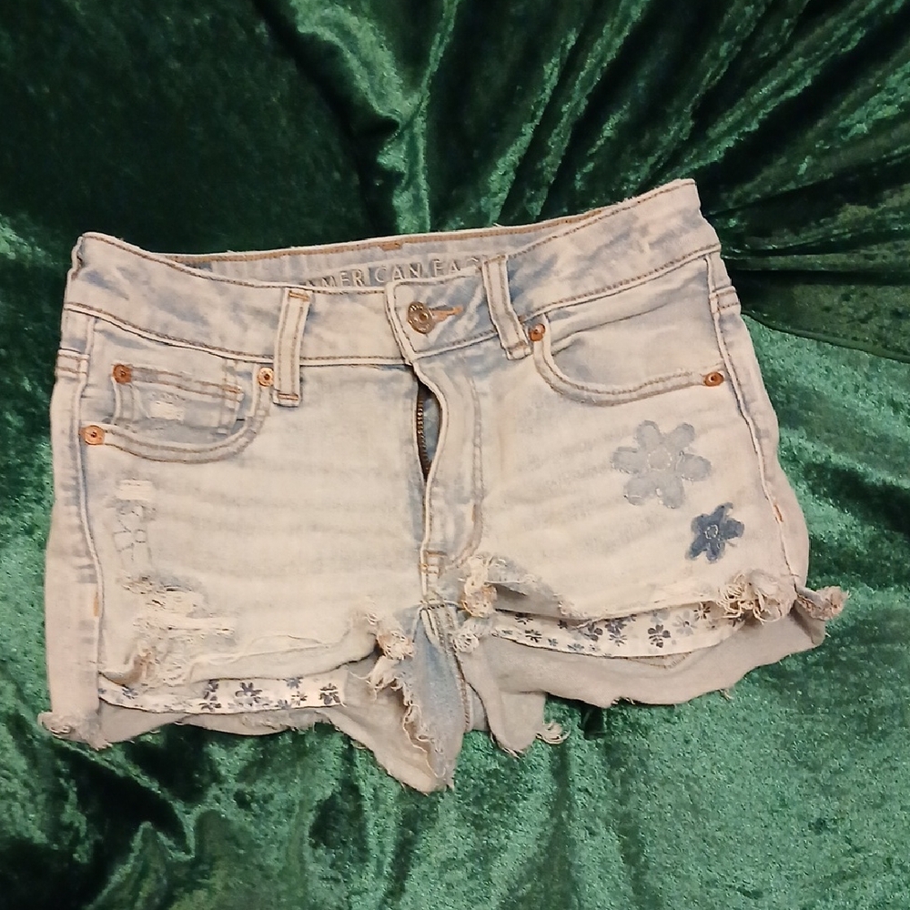 American Eagle Light Wash Jean Shorts with Floral Details